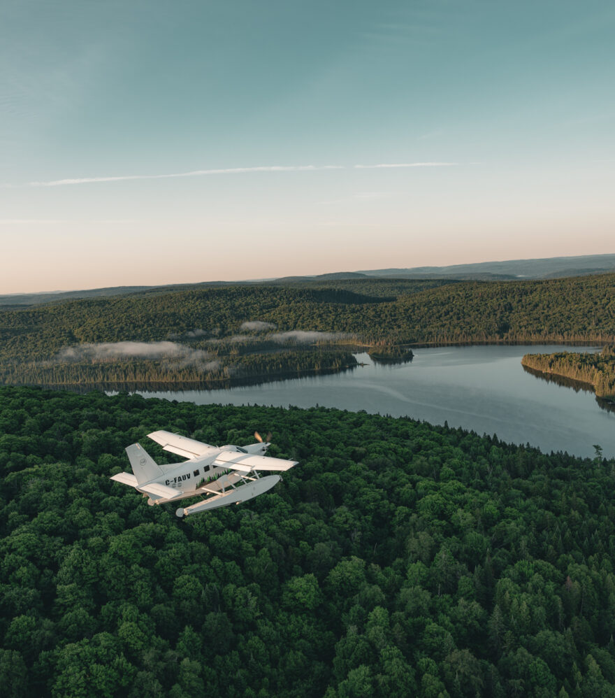 Panoramic seaplane flight