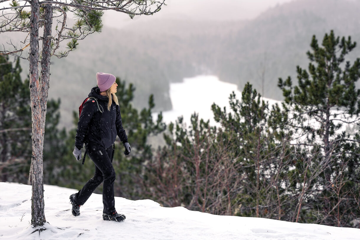 Randonnée hivernale au parc national de la Mauricie