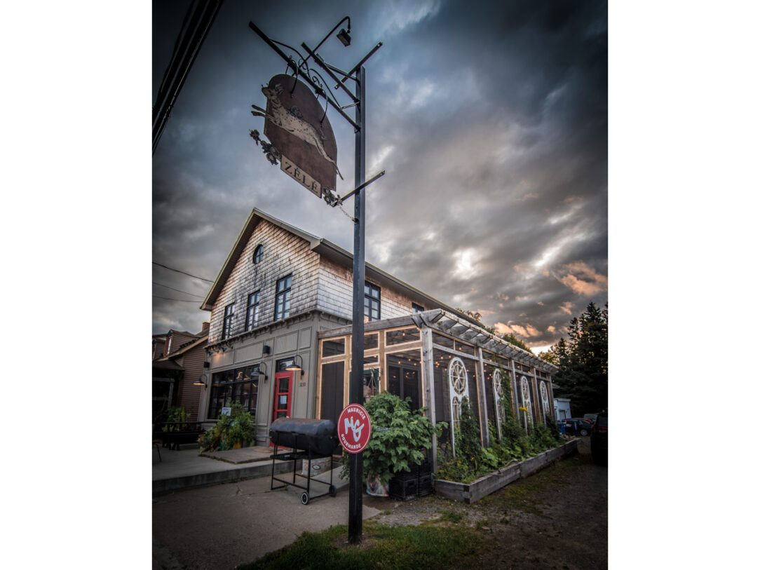 Restaurant Zélé, à Sainte-Flore, en Mauricie