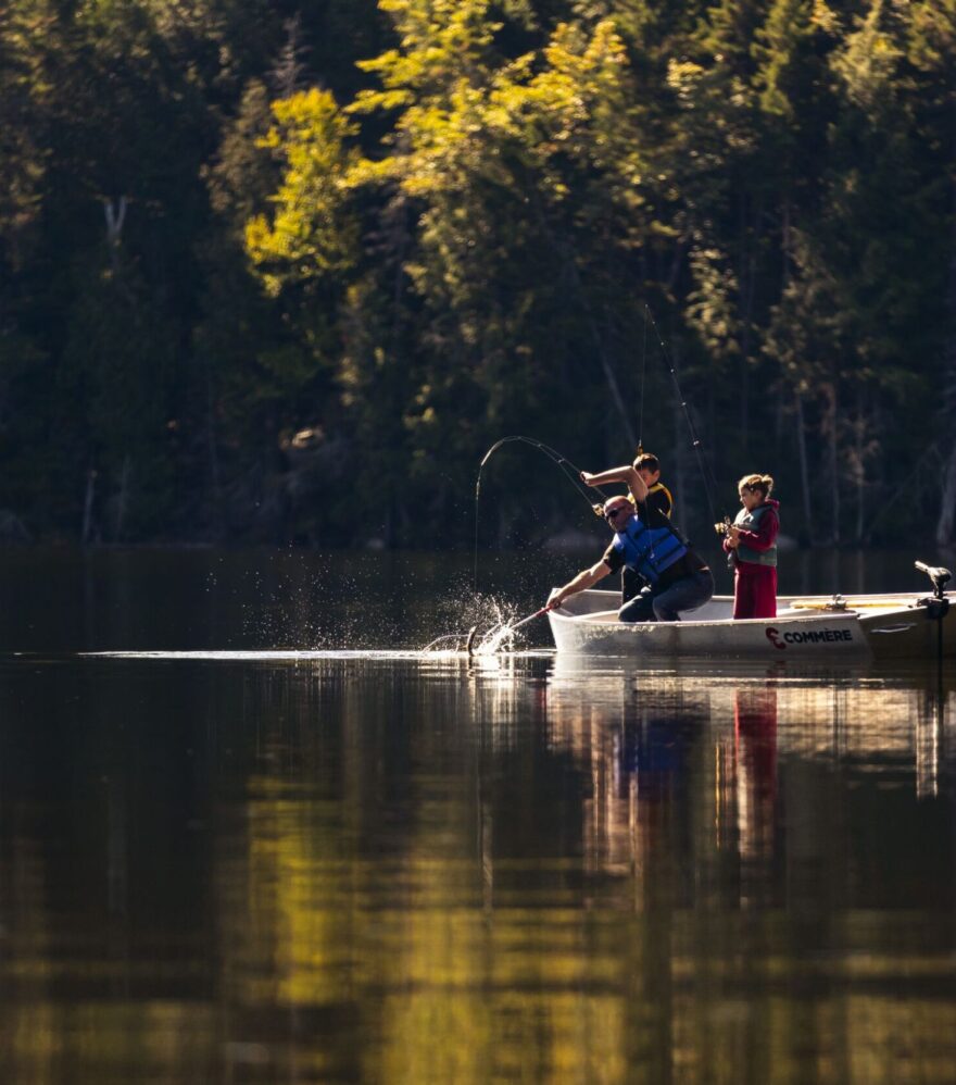 Pêche à la Pourvoirie du Lac Blanc en Mauricie, au Québec