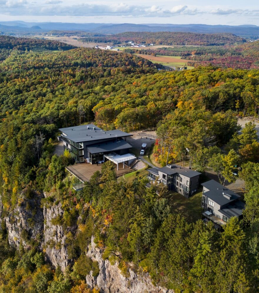 Auberge de la Montagne Coupée